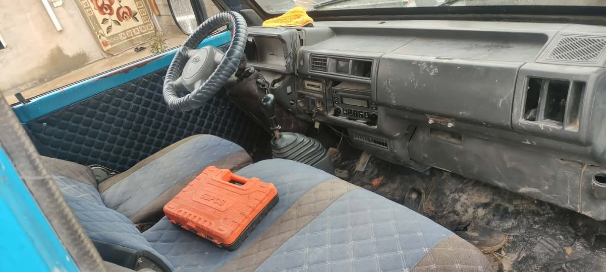 كيا بنكو موديل 96 للبيع
كير ومحرك وشاصي شرط سنوية ل 28
 شرط التحويل السعر 45 وبيها مجال
للاستفسار ***********
