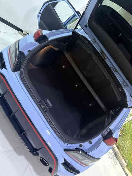 السلام عليكم كونا موديل 2022السيار ان لاين محرك 2000تيربو معروفه موصفاته ماشيه 44الف كيلو مو مايل  وارد كندي السياره عباره عن صاروخ من انطلاقه ومعدل  السعر المطلوب 190ورقه ورجاء لتقارنه بالي مهجومات واسعارهن هاي جاهزه السياره من كلشي 
***********
تحياتي للجميع
