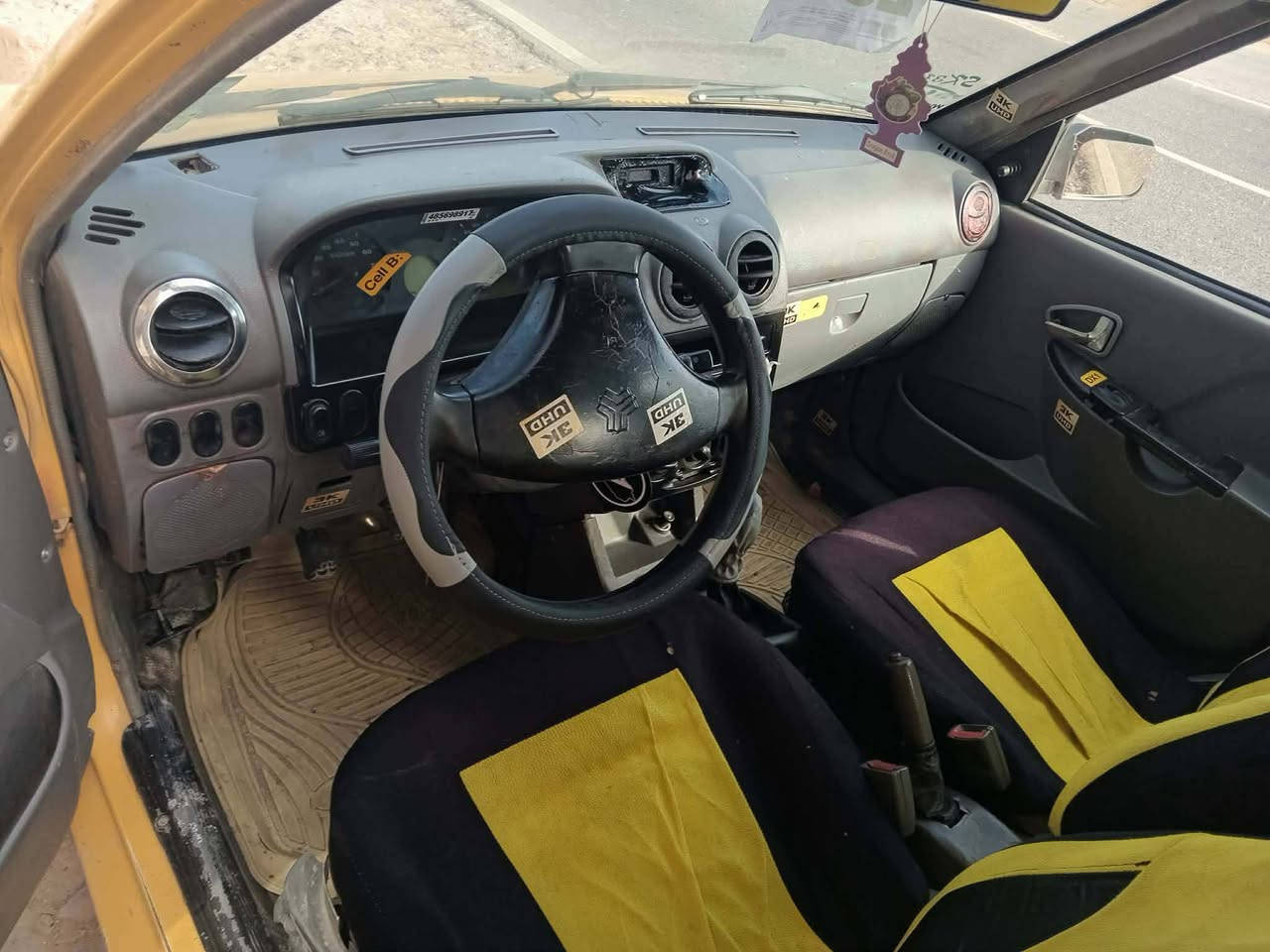 اسلام عليكم سايبه للبيع محرك كير شرط صدر نضيف كهربائيات شغاله مال شغل السياره مسجله سنويه عضم عاج ابيع كفاله فقط بدون شرعي أسعر 15مراوس يرهم هاتف ***********
