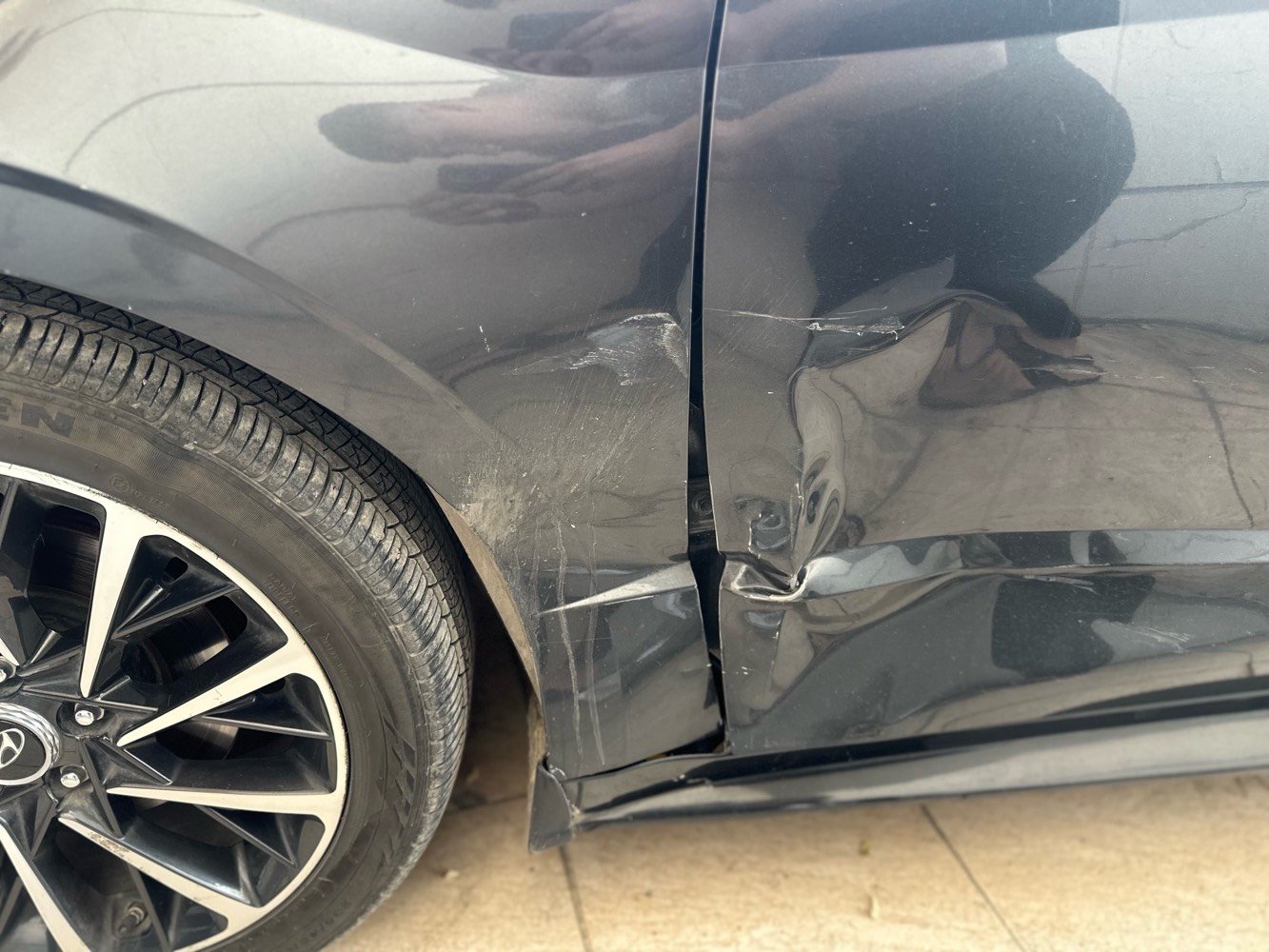 السلام عليكم سوناتا وارد خليجي 2022
السياره ماشيه 84000km - مكينه 2500 mpi
والسياره تحويل مباشر
مكاني بغداد والسعر 177قفل
المواصفات:
-دخول ذكي وترحيب في السائق عند اقتراب من السياره وتشغيل عن بعد
-صندوق ذكي عند اقتراب من السياره
-بك لايت LED . امامي ايضا LED + اضائه داخليه LED
-المري كهرباء شفط واشاير في المري
-ويل سبورت
-كامره خلفيه وكامره اسفل سياره عند الرجوع
-فتحه سقف بانوراما كهربائيه بل كامل 
-كشنات مخمل لون اوف وايت
-كشن سائق كهربائي 
-سايد بريك كهربائي
-اوتو هولد و حساسات اماميه وخلفيه
-شاشه لمس تدعم كار بلي واندرويد اوتو  
-شحن واير ليس 
-تحكمات استيرن
-كروز سرعه وشفتات ستيرن
-درايف مود 5 وضعيات ال ECO و SMART و CUSTOM و COMFORT و SPORT 
-قطعتين تبريد خلفيه
- سائر خلفيه في النوافذ حاجبه للشمش
بيها نص قطعه صبغ باب سايق وكم ملاحظه بسيطه بارد
للاستفسار *********** موجود واتساب هم