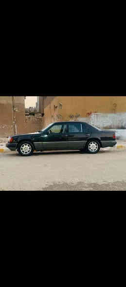 مارسدس موديل 87 البيع السعر 68 بيهة مجال مكانهة كركوك حي العسكري ***********
