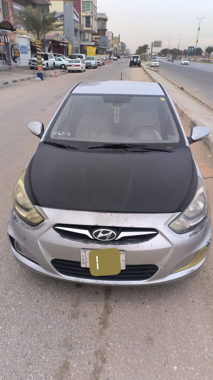 السلام عليكم
اكسنت رصاصي فضي مديل 2013 خليجي محرك 1600 
للاستفسار أكثر 👈 ***********  الرقم ننفسه بي واتساب....
