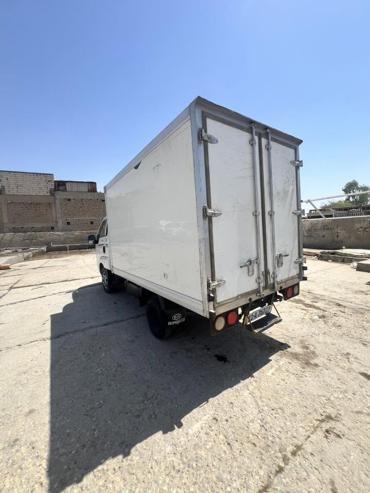 كيا براد ٢٠١٣ فحل مكينة ٤ الالف مفتوح 
براد ٣ جنكال. رقم بغداد 
جاهز 
للبيع 
***********
