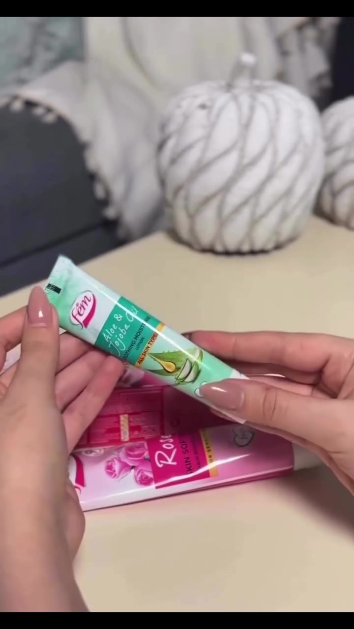 مزيل شعر #فيم 🌷🥀
توفر من جديد🪶

الغني عن التعريف 🥀
ينصح به اطباء الجلد 🤗
لانه لايحتوي على البارابين الضار🌸

العنوان/ بلد/ شارع الامير مقابل مطعم دبي 
تتوفر خدمة توصيل للطلب مراسلة الصفحه.
#مزيل_شعر #مزيل_شعر_بدون_ألم #مزيل_شعر_آمن #مزيل_شعر_الجسم


**إذا كنت صاحب هذا الإعلان وتريد حذفه لأي سبب، رجاءا أرسل رسالة إلى الدعم الفني**