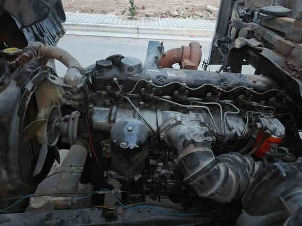 نيسان مديل 95 مكينه مل فوصه رقم كربلاء  شاصي مكفول طول 6وربع سعر 40 وبيه مجال *********** مكان بصره كرنه
