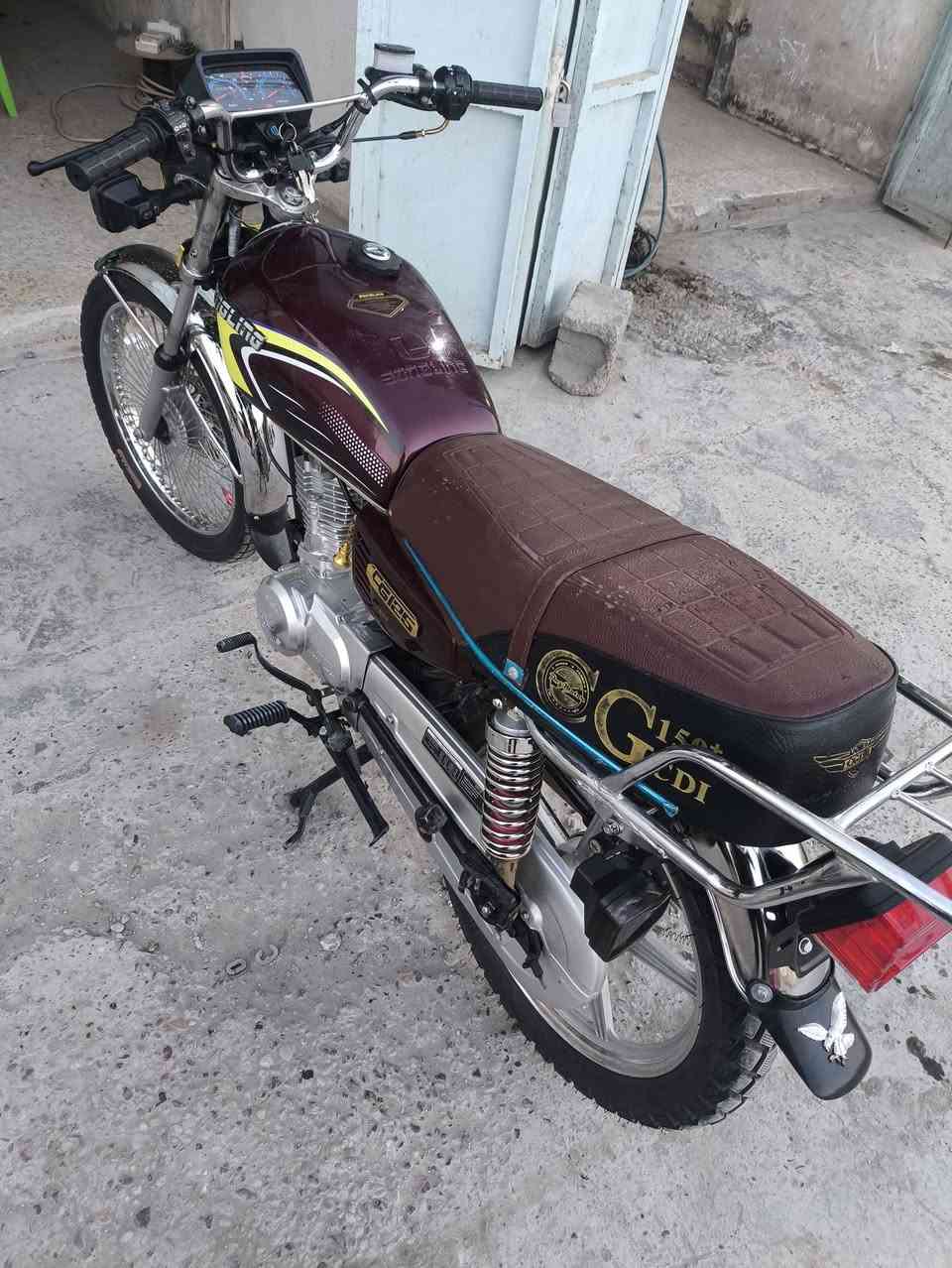 تايكر 2024 مگفوله گهربائيات شغاله مگينه ما مفتوحه شلعه ومعدل فول  اوراق گامله سعر 580 بيه مجال قليل ***********
