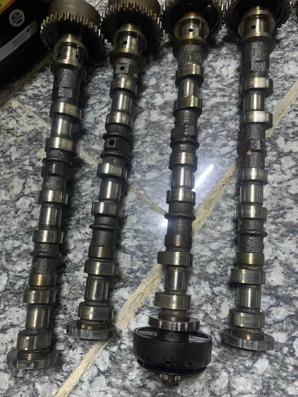 سلام عليكم كام شفت جيب شيروكي مكينه موديل 15 تفصيخ جدد والله للبيع *********** عندي مكينه تفصيخ كامله شتحتاج موجود
