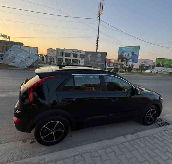 سلام عليكم
كيا نيرو هايبرد (2023) نضيفه وجديده
رقم بغداد بسمي ماشية 20 الف كم
السياره حادثهه فقط جاملغ السايق ايرباك استيرن
المواصفات:
ترحيب دخول
نظام ايكو وسبورت قيادة
بصمة أبواب + تشغيل عن بعد
بطارية ليثيوم
هندبريك بصمة
إشارات بالمرايا
شاشة كبيرة + كاميرا خلفية دوارة
ستيرن متحرك + شفتات بالستيرن
تحكم ستيرن جهتين
تبريد منفصل + تحكم بالتبريد من الشاشة
كراسي تدفئة + كرسي كهرباء
أوتو هولد
رادار أمامي وجانبي وخلفي
مانع تصادم + محدد مسار + تصحيح مسار
مثبت سرعة + مانع انزلاق
كشنات جلد ومخمل
مرايا رادار + نقطة عمياء
شاحن وايرلس + شحن بالكشنات
شاشة أعطال + عداد ديجيتال
إضاءة أمامية وخلفية وكشافات LED
إنارةتلقائية Auto
نظام صوت Harmon Kardon
أوامر صوتية + GPS + نافيجيشن
حساسات إنارة، مطر، إنفاق وضغط هواء الإطارات
تبريد قطعتين + قيادة ذاتية بالطريق
كندشن مركزي + حاملات أكواب + USB + Type C 
إنارة متغيرة بالدشبول
السعر  15500$
بيهه مجال بسيط
مكاني: بغداد / الغزالية
للاستفسار الاتصال على: ***********
