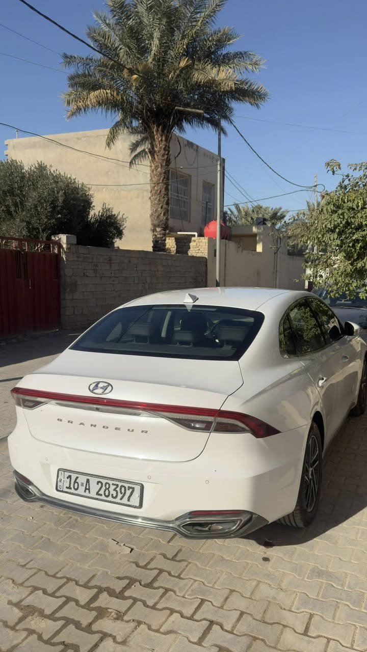 السلام عليكم محرك 6 سلندر 3600
غاز 
سعة الخزان 65 لتر 
يقطع مسافة 500 كم 
دخول ذكي
داخل جلد اسود
شاشة دجتل متصل
لايت ثلاث عدساد 
لد امامي بكلايت لد 
ثلاث انضمة قيادة
تشغيل بصمة او عن بعد
كشن كهرباء
ويل كب
رادار ٣٦٠ درجة
اشاير بل مري
صدوق ذكي 
تدفىه تبريد كشن السايق 
تدفئه ستيرن 
نظام تحذير عند الوقوف المفاجئ
اوتو هولد 
تحذير تصادم 
ايقاف ذاتي تصادم 
قياده اليه 
تحديد سرعه تحكم كامل من خلال عجلة القياده
تحديد مسار
هندبريك كهرباء
نظام كراقبة الاطارات 
ثلاجه
اضاءه ترحيبيه 
فتح جنطه اوتو بالرجل او عند الاقتراب 
تبريد منفصل مناخين 
اضاءه داخليه و خارجيه لد
السياره مكانها ديوانيه اتصال فقط ***********
