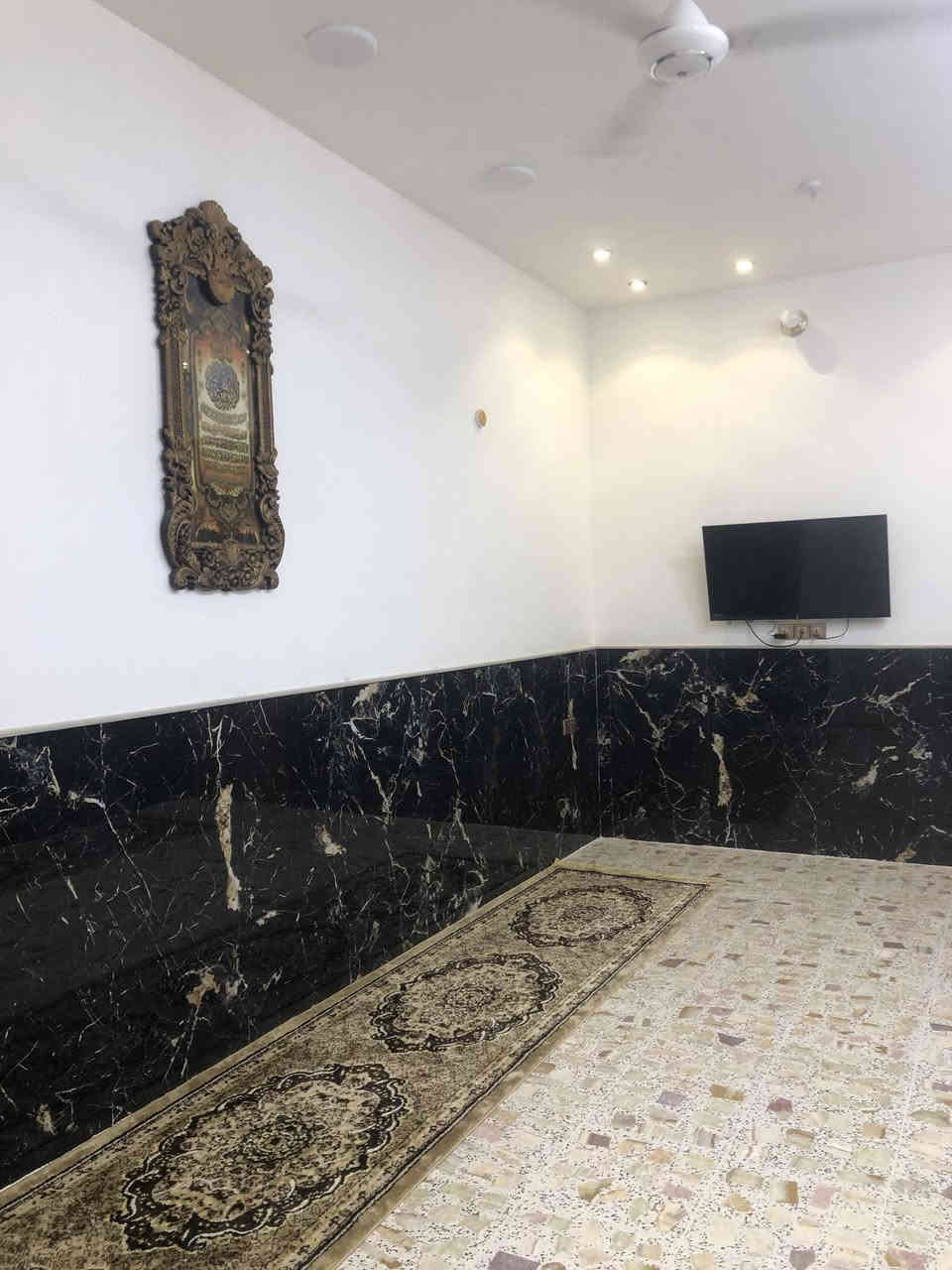 دار للبيع 150 م زراعي زراعي خدمات كامله
 العنوان المشتل  شارع المدارس مقابل مركز التموينية واجهة 7.5 نزال 20 بناء جديد 2023 طابقين 
4 غرف نوم 
حمام 2 
استقبال 3.5*7
صاله 5 م 
كراج سيارة 5.25 م
مطبخ 3.25*5م 
الطابق الارضي كامل وجاهز 
الطابق الثاني محتاج بياض وكاشي وكهرباء  للاستفسار الاتصال على الرقم *********** الي يشتري يتصل اعتذر عن الرد بالتعليقات مكلف بالنشر
