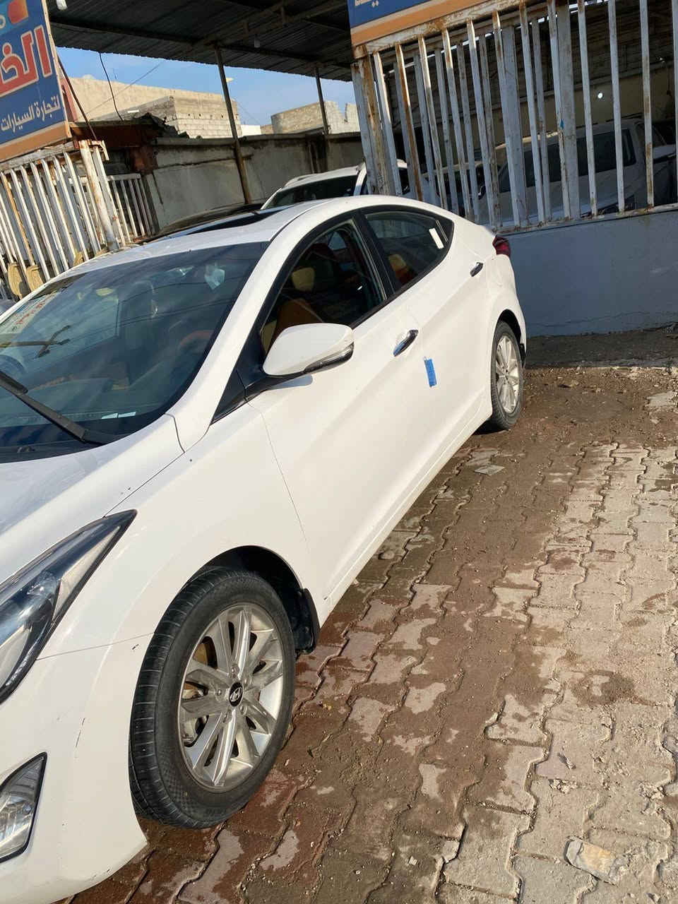 السلام عليكم النترا 2016 خليجي محرك 1800 دوش رقم بغداد فول مواصفات حتى حساس خلفي  عدا البصمه مكفوله  سونار موجود بلمنشور
السعر 134  بيها مجال بسيط ***********
