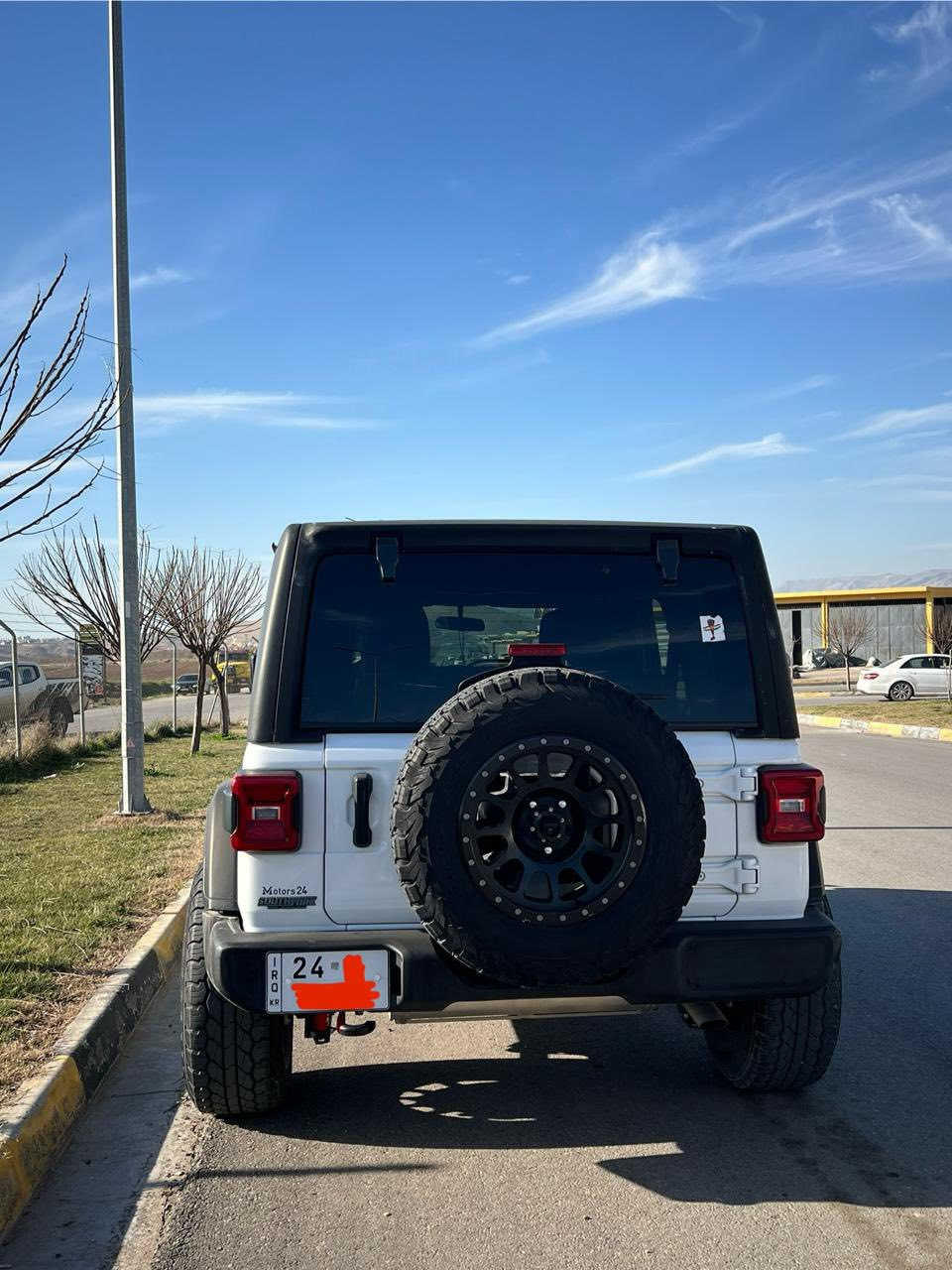Jeep Wrangler Sport 2022 ***********
$269

للبيع او مراوس حسب القناعة

جيب رانكلر سبورت 2022
سعر 269 ورقة
محرك 6 سلندر حجم 3.6
كير اوتو ماتيك
كير محرك بشرط 100%
ماشية 45000 مايل
تايرات جبلي جديد.
اربع جام كاهربائي شاشة وصت موصفات السبورت.
صبغ بس جاملغ خلفي بدون دواخل 100% تعديل رأس البنيد تعديل كلش خفيف 
ارباك ستيرن طاك مرجوع سستم.

رقم دهوك.
رقم تلفون ***********
