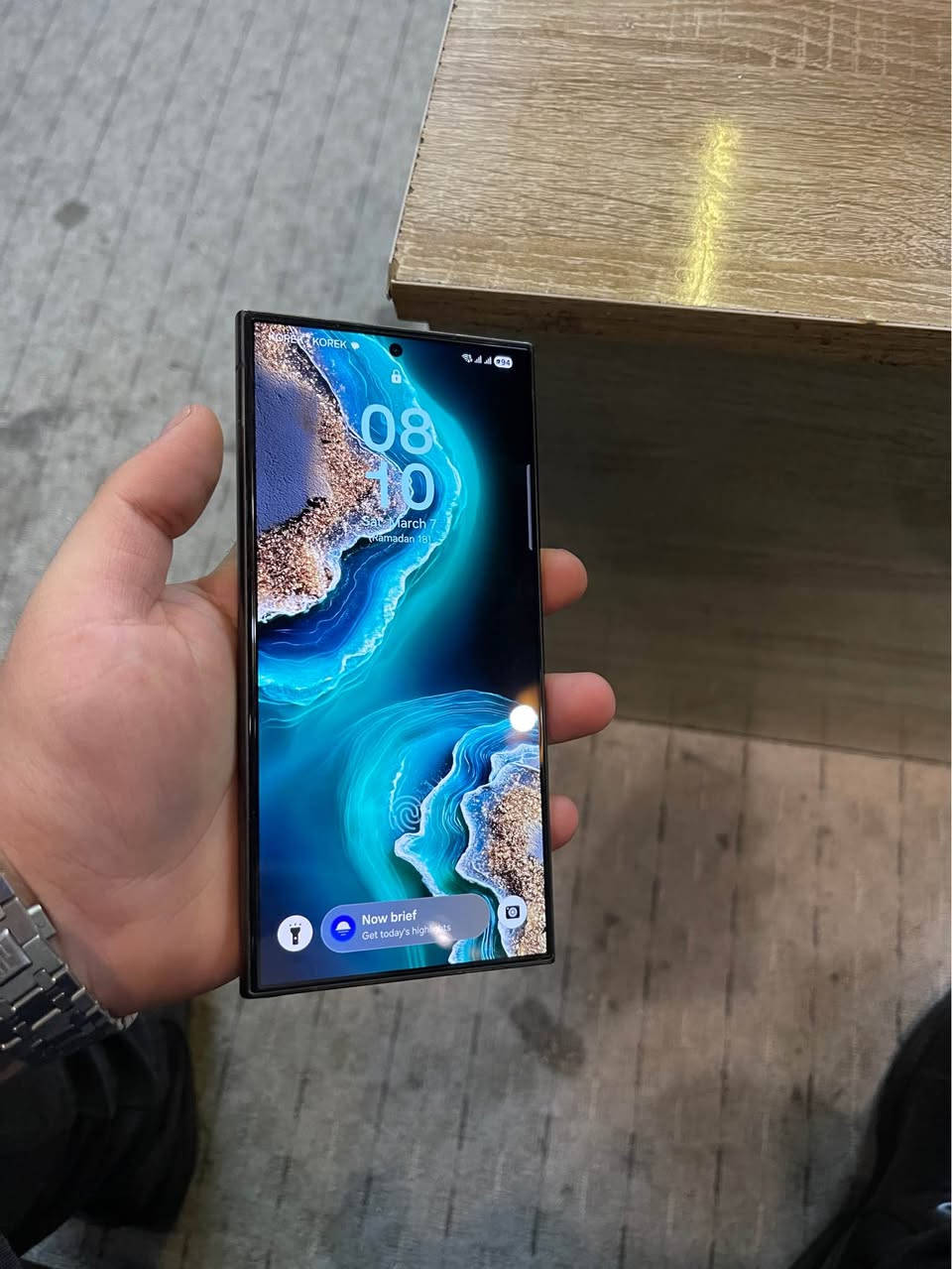 سامسۆنگ S24 ultra ، زۆر خاوێن و بێ کێشە (100/100). ڕام 12 گێگا و میمۆری 256 گێگایە. شةريكةي جيبالة مۆبایلەکە زۆر کەم بەکارهاتووە، 650$ مەجالێکی زۆر کەم
شوێن هەولێر
***********

سامسونج S24 ultra ، نظافة تامة 100/100. الرام 12
جيجا والذاكرة 256 جيجا. الجهاز استخدامه قليل جداً و ممتاز، شركة جبال ، السعر: 650$ مجال بسيط جدا مكاني أربيل 
*********** أربيل, العراق
