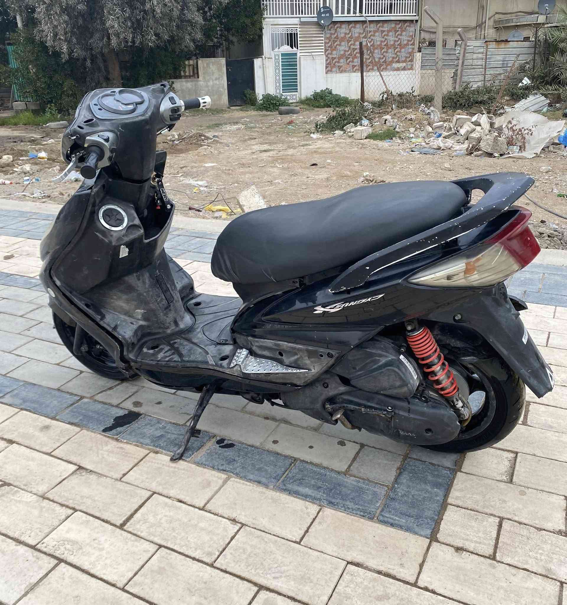 دراجه سكنس فحل كابريتر اي نقص مابيه 
السعر ٦٥٠
العنوان : بغداد الدوره ابو دشير
الرقم ***********
