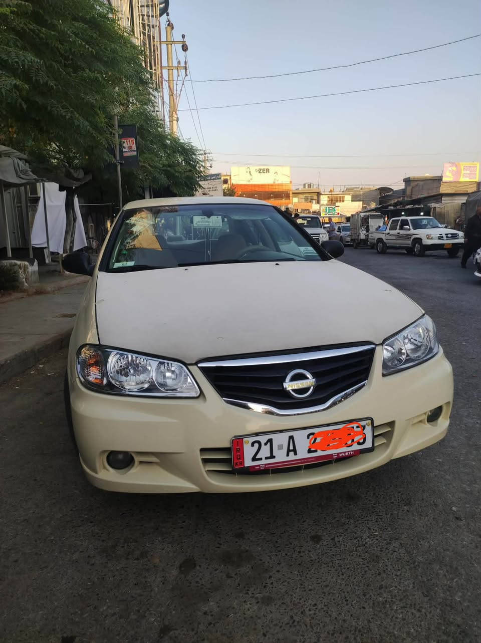 سەنی مۆدێل 2012 جەمپێکی پشتی هەیە بێ حەوز ..چەمەلاغی لای سەیاق بن دەرگەی سەیاق .. بۆنیتەکە یەک بست لەسەرێ بۆ خوارێ بۆیاغە نوکتەیەکی بەسیتی پێشی هەیە شایەنی باس نیە ..بەرە دەرگاکانی پەردەن ..چوار ویلی لۆکی بۆ بەستراوە ...سەیارەکە بەرچاوە  ناو داشویل و ناوی وەک شوشەیە ...سەنەوی تا زەیە ڕەقەمی تازەیە تا نزیک 2028  .. سعر 128 مەحامەلە  ژم  *********** رانية, السليمانية
