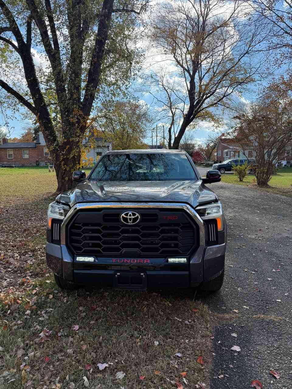 السلام عليكم 

تيوتا تندرا TRD ٢٠٢٤ فول اليمتد 
سيارتي الشخصيه مصله في امريكه تصليح وكاله ما عدا الباب الخلفي 
دخول كتاب شهداء 
بدون دواخل صبغ بنيد فقط ا
الباب اخلف بعد ما مصلح يرجع بارد 
السعر 435$

0 7742 365 127 كربلاء, العراق
