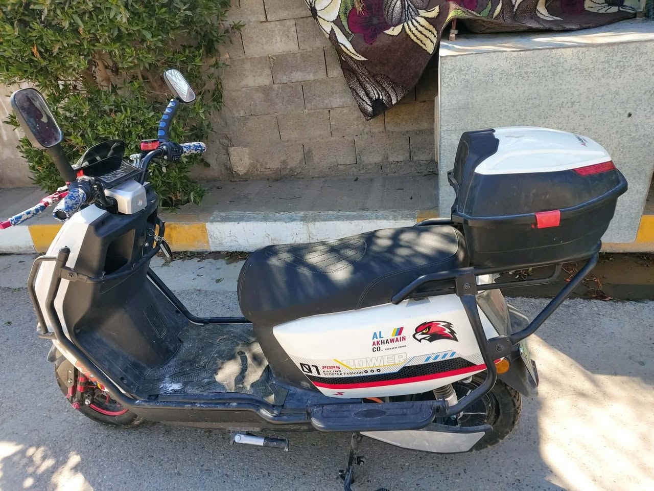 موطور شحن ٦ بطاريات شرط فحص صارله عندي ٤ أشهر بعده جديد اخذته قسط مليون وثلاثميه 
رايده للبيع ٨٥٠  بي مجال بسيط


**إذا كنت صاحب هذا الإعلان وتريد حذفه لأي سبب، رجاءا أرسل رسالة إلى الدعم الفني**