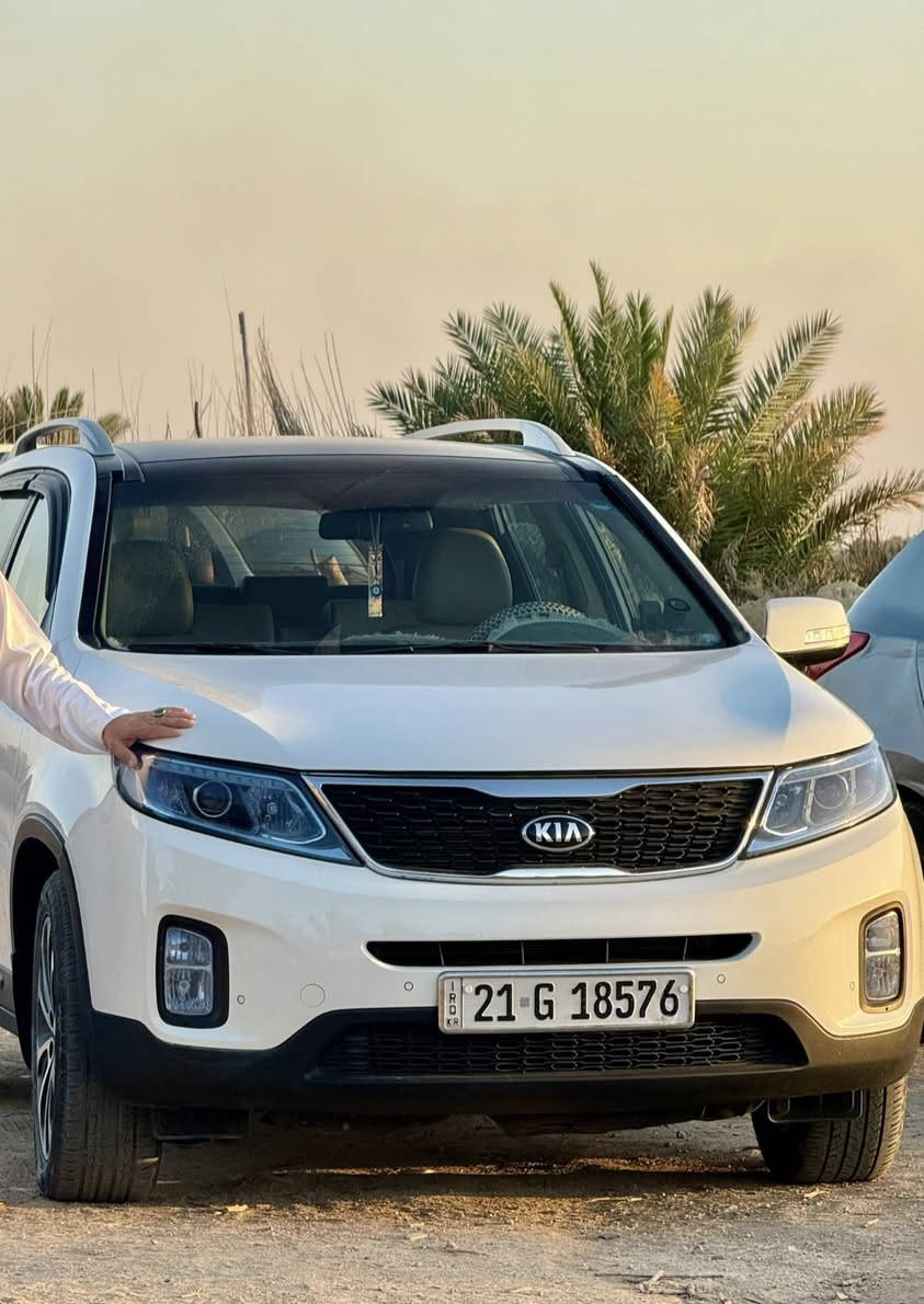 سلام عليكم. للبيع فقط                                                          سورنتو 2014 خليجي.                                                             

سيارة نضيفة وفول مواصفات ما ناقصهة اي شي

الموصفات : 
بانورما 
محرك 3.5. v6 
3 قطع تبريد 
رقم شمالي سليمانية 
انكليزي سيارة باسمي 
السنوية الى نهاية  2028

السيارة بيهة تبديل بنيط
 + ربع جاملغ الايمن بدون دواخل ابداً 

(((((((((مكاني كربلاء)))))))))

سعر السيارة.     185 ورقة

‭***********‬
