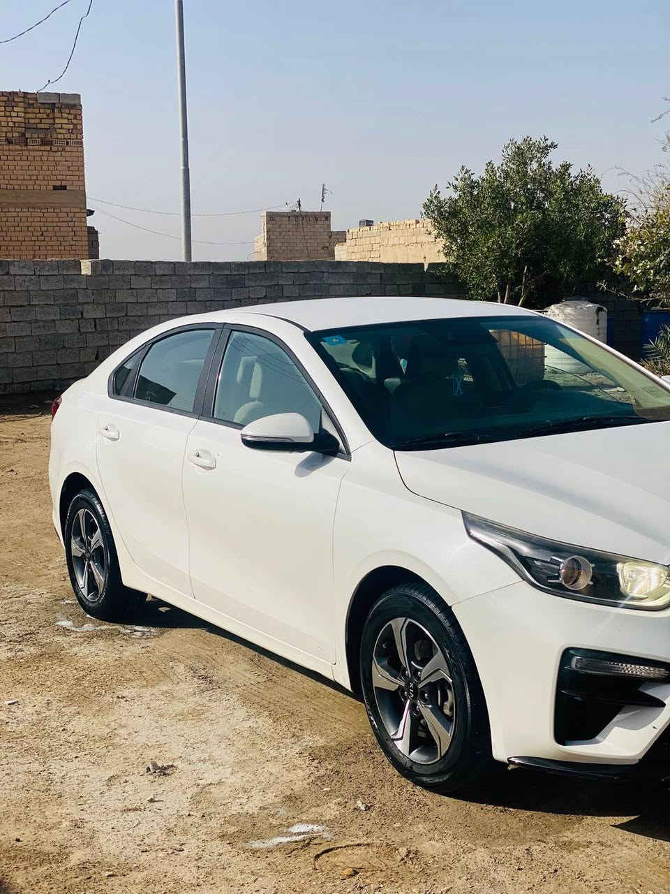 سلام عليكم للبيع كيا سيراتو موديل 2019كفاله عامه فقط بارد قليل
رقم بغداد بسمي السياره ماشيه 99الف حقيقي سياره حيل جديده بل عافيه على ياخذه
موصفات
تبريد قطعتين

مرايات شفط

لد خلفي

شاشه وكامره

اشاير مري

خمسه ويل كب سبير مانزل

بلاجكتور

تحكم ستيرن

انضمه قياده سبورت ويكو

محرك 1600كفاله

نضاره

بعد بيه موصفات
مكانه السماوه الوركاء السعر 152وبيه مجال

***********

السياره محرك كير تبريد حداديه كله كفاله
تواير جديده جاهز للخير مانقصه دينار
