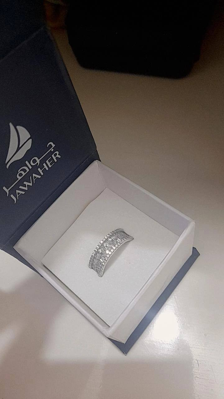 حلقة فضة نسائي مختومة اصلي مطعم بزاركون للبيع
***********
