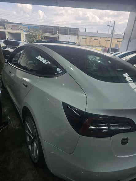 السلام عليكم اخوان 
اني عندي تيسلا ابيض حادثها فقط بنيد بها صبغ ، باب سكن بها شوية عيوب اريد مراوس ويا تيسلا دبل موتور نفس الموديل لون اسود او ابيض مو مشكلة و هم ماعندي مشكلة ويا صبغ 
موديل : ٩/٢٠٢٢
سيارة مرقم السليمانية بأسمي ثاني يوم احولها بأسمك
ماشية ١٢٠ الف كم بيدي جان ما ماشي الا تقريبا ٤٠ الف

تواصل عبر واتس اب 
***********
