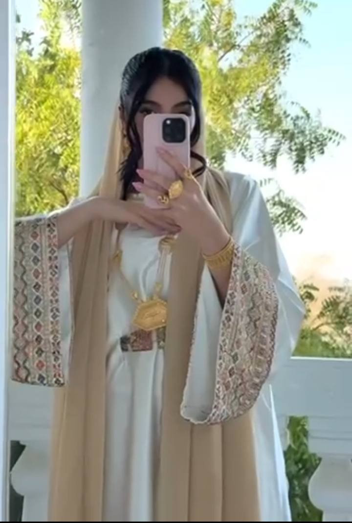 اذا عجبكم خلو لايك احبكم💕💕💕💕
الألوان :- كما معروضه الصورة
🎗️التلبيس :- 38 40 42 44 46 48 

للطلب دايركت
يوجد توصيل لجميع محافظات 
منشنوا اخواتكم💕


**إذا كنت صاحب هذا الإعلان وتريد حذفه لأي سبب، رجاءا أرسل رسالة إلى الدعم الفني**