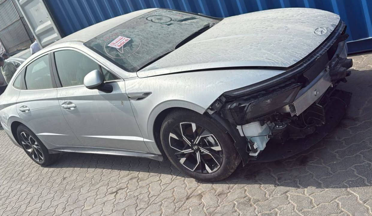 للبيع  او مراوس بسورنتوا
هونداي سوناته 2050

محرك 2500 مكفول

كير مكفوول 

رادار امامي توقف ذاتي

توقف ذاتي المحرك

شاشه وكامره 

تخم تاير جديد  

مود درايف 

سايد بريك بصمه اوتو هولد

سياره كلش كلش جديده على وظع الشركه

وارده من امريكا بس بس جاملغ مبدل 

صور امريكا مرفقه

السعر 190 ورقه قفل
ماشي ١١ الف كيلو

مكاني كربلاء

***********

