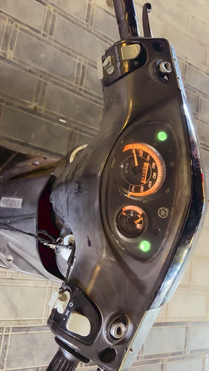 دراجه ثعلب للبيع بلادي قيم وأخذ ختم واحد ويه المكينه سلف كهربائيات كله شغاله صالنصه بلادي جيك واخذ لاتبخير لادخان الدراجه اطيك بيه ضمان يصير بيه شي ترجعه كلشي بلادي
مكاني بغداد العطيفيه ***********
