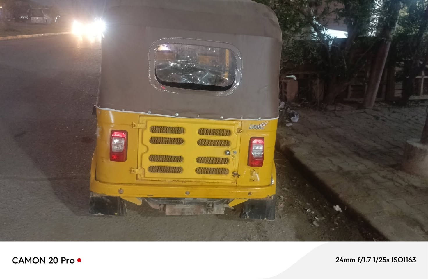 السلام عليكم تكتك للبيع موديل 2019
بيهه بارد بالصفحه السعر 5اله ربع وبيهه مجال مستعجل ع البيع للاستفسار ع الرقم ***********
