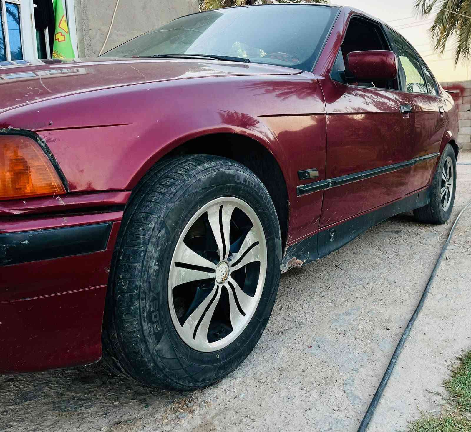 السلام عليكم سيارة ( بي ام دبل يو) صقر E36 موديل ٩٢ بلادية مصبوغة عام جمالية فقط كير محرك مكفولات كير عادي السيارة عوزها نواقص بسيطة السعر ٤٠ وبيها مجال حك الجية مكان السيارة واسط / ناحية شيخ سعد 
ملاحظة اني مكلف بالنشر الاتصال ع صاحب السيارة وهذا رقمة ***********
