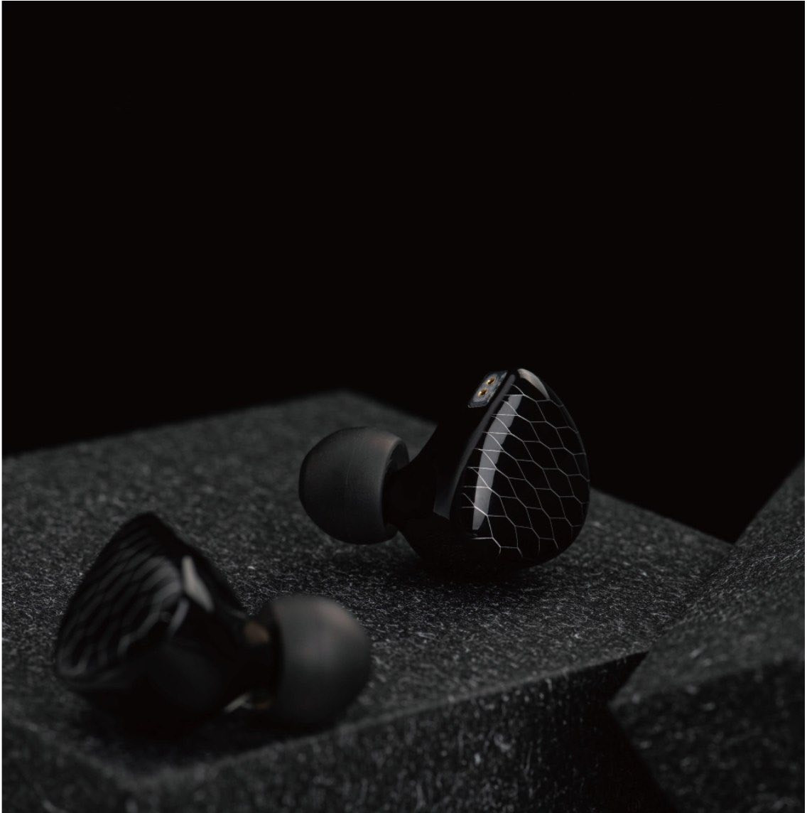 متوفر 

TINHIFI P1 MAX 
BIG Panda

14.2mm Planar


**إذا كنت صاحب هذا الإعلان وتريد حذفه لأي سبب، رجاءا أرسل رسالة إلى الدعم الفني**