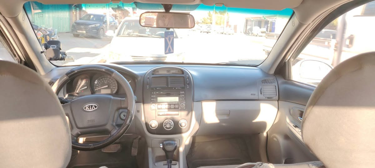 السلام عليكم كيه سبكتره للبيع مديل 2008 حجم المكينه 2000 رقم كربلاء رقم أنكليزي ضربته نص جاملغ ألي خلف السايق مال قبق بانزين مكان السياره كربلاء الحر أي ستفسار ***********
