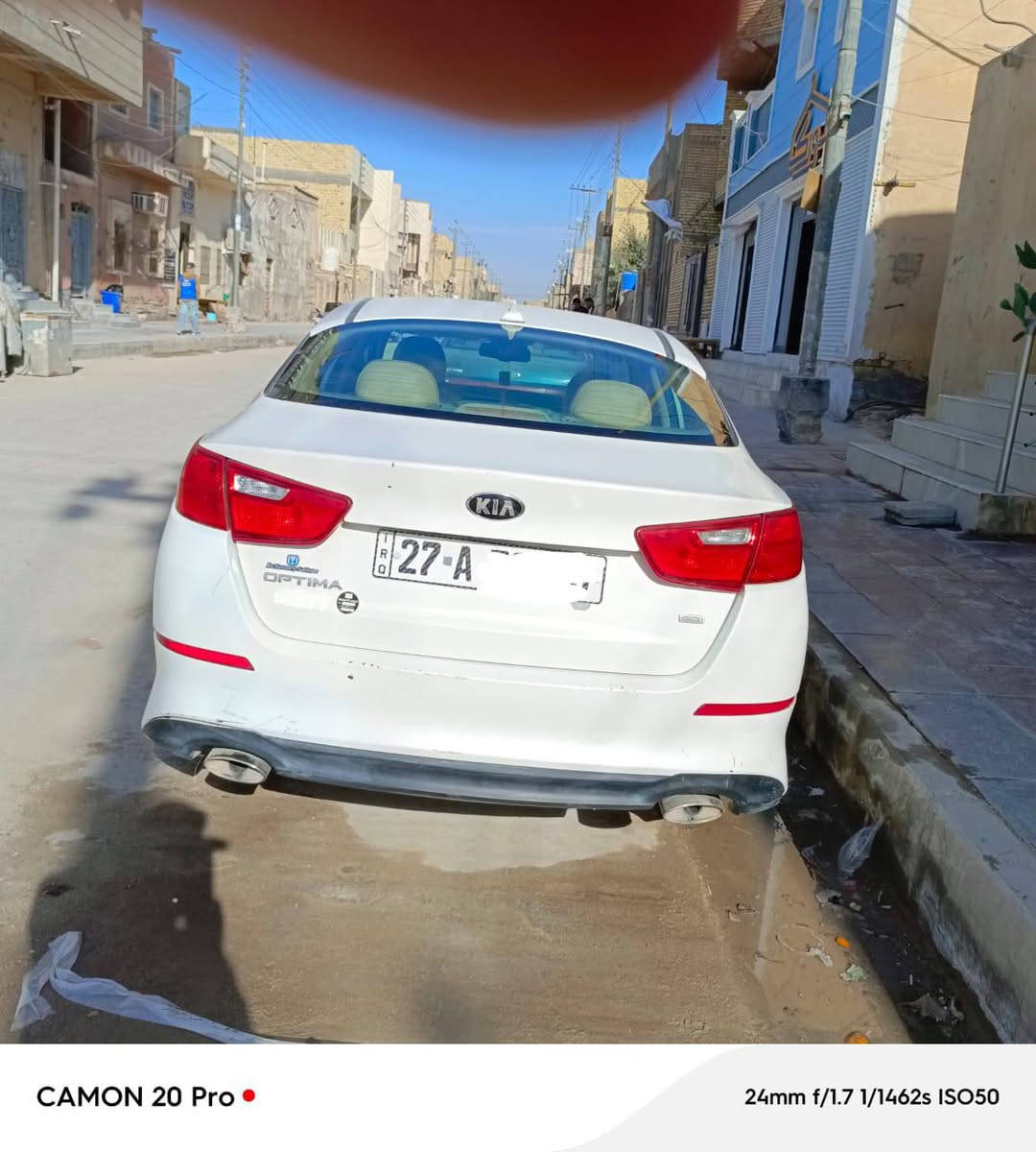السلام عليكم اوبتيما للبيع موديل 2015وارد امريكي حادثها هلال الجاملغ الخلفي بيه بارد وصبغ وطخه بسيطه موظحه ب الصوره  والباقي كفاله من تبديل وظربه وصبغ رقم ذي قار مكينه وكير وحداديه وتبريد خير من الله السياره جاهزه ماشيه 81الف سياره ما مشتغله خط مال جناي السعر 110مكاني  ذي قار رقم الهاتف ***********
