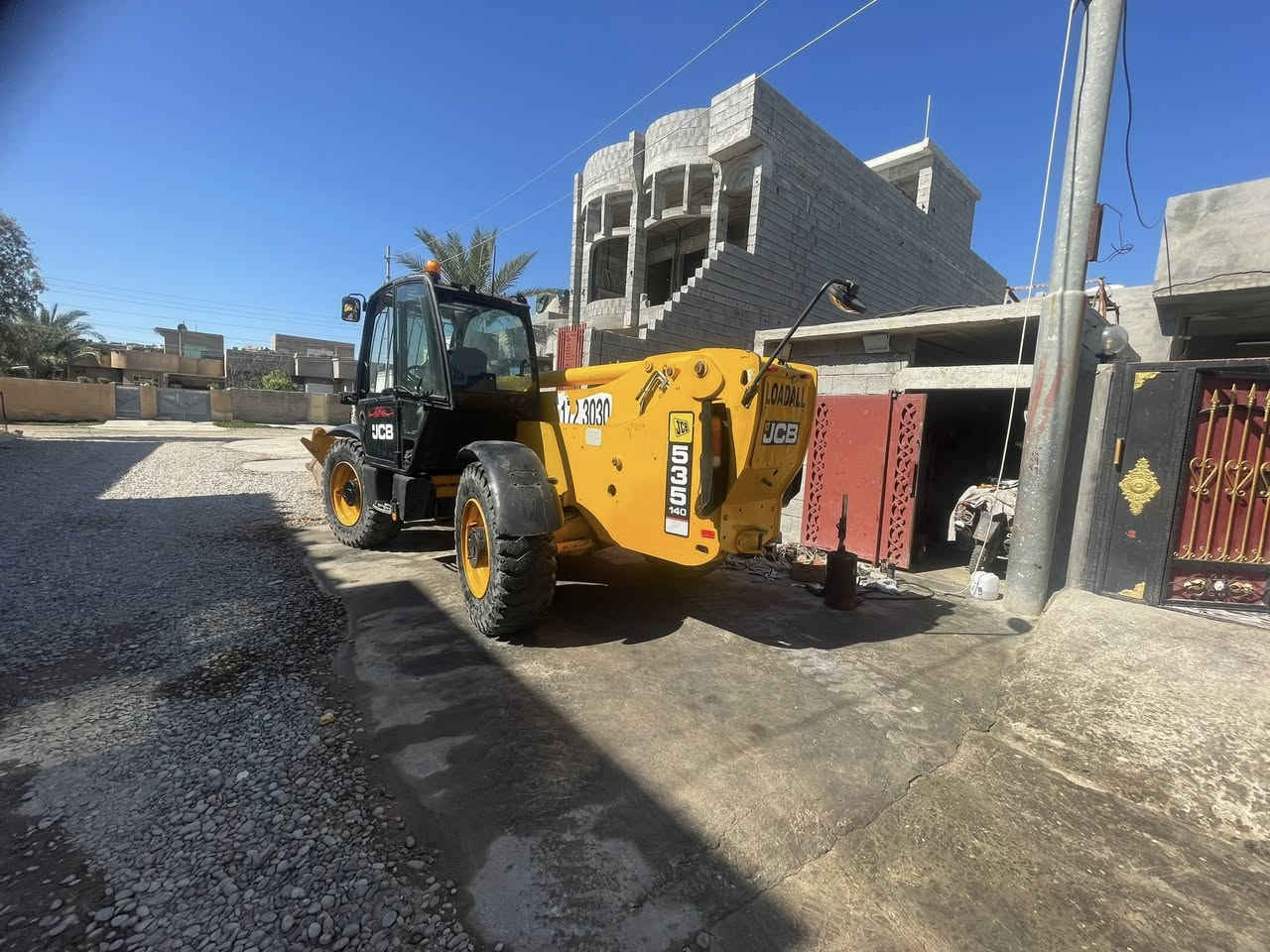 للبيع 2004بدون رقم منفيست تاير25 ؟13-50 كه لار بشرط ***********
