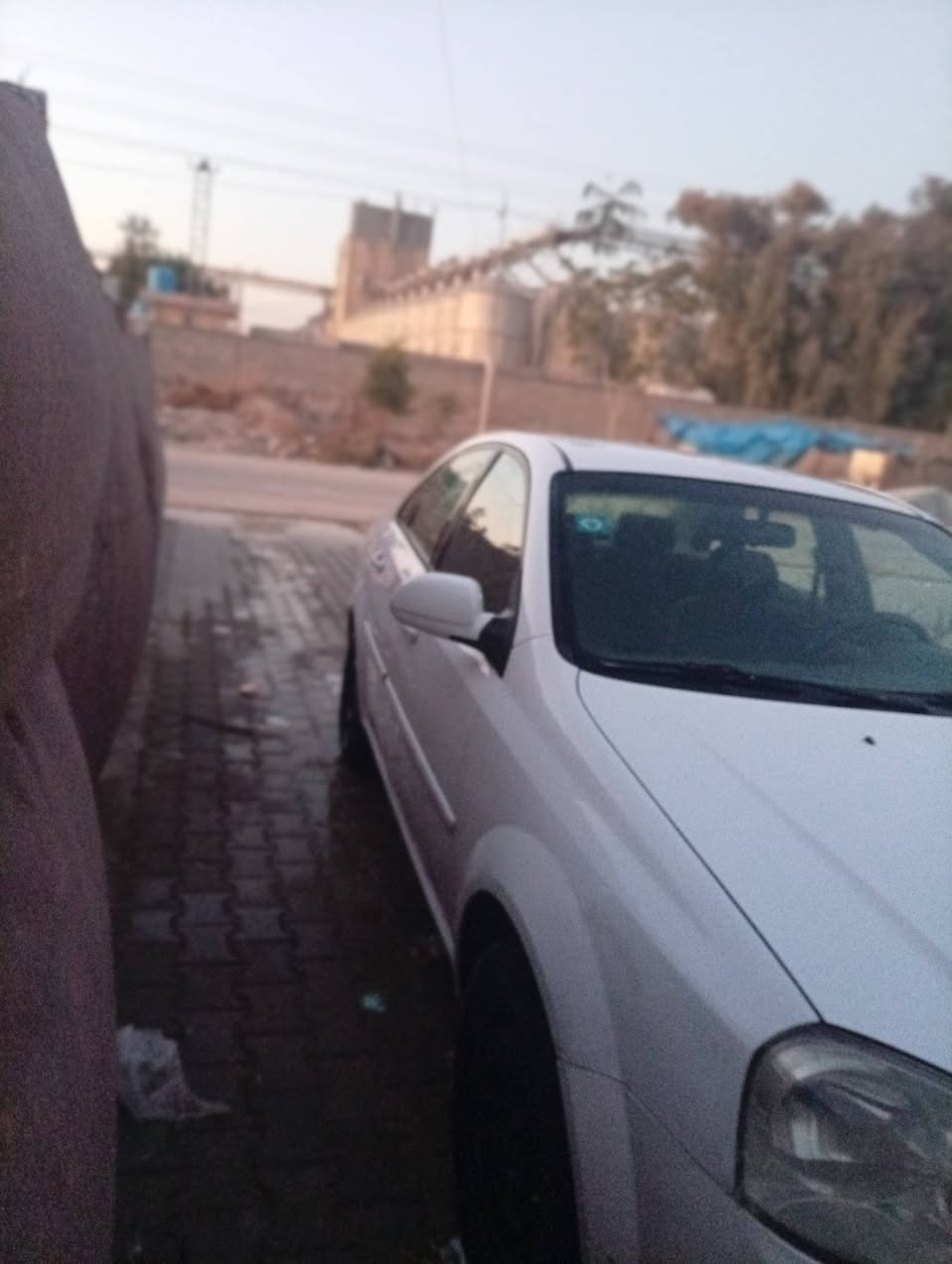 سلام عليكم اوبترا للبيع رقم واسط انكليزي بسمي السياره السعر٧٢ وبيه مجال الاستفسار تصل على رقم ***********
