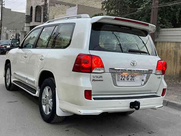 لاندكروز للبيع VXR فول 1/1 مكينه 4600 موصفات 5.7  لاستفسار *********** مكان بغداد
