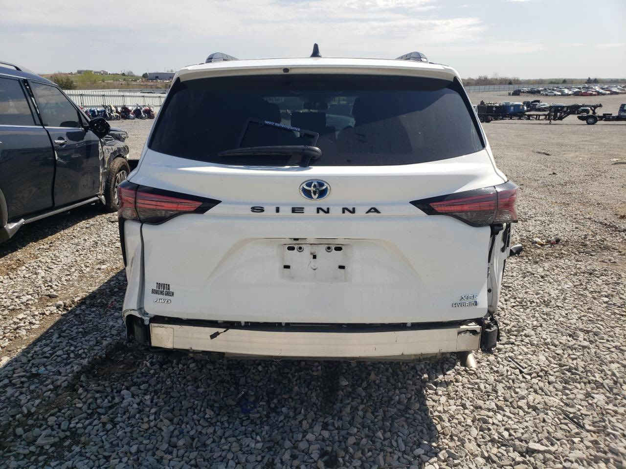 �
� للبيع | تويوتا سينا XSE 2023 🚘

🔹 رقم دهوك
🔹 بدون تبديل
🔹 بدون كلير
🔹 بدون صبغ
🔹 صور أمريكا موجودة
🔹 تعديل BDR فقط بمكانتين على كد نص كف اليد وما يبينن
🔹 شاشة سقف
🔹 مواصفات XSE كاملة ومعروفة
🔹 السيارة بلادي ونظيفة جداً
🔹 مظللة وبيها كتاب تضليل
🔹 ما تحتاج أي مصرف نهائياً
ملاحظه الدعاميه الخلفيه مالها اجت مع السياره كامله نفسها مشدوده 

💰 السعر: 337 ورقة

📍 مكان السيارة: دهوك

📞 للتواصل:***********

