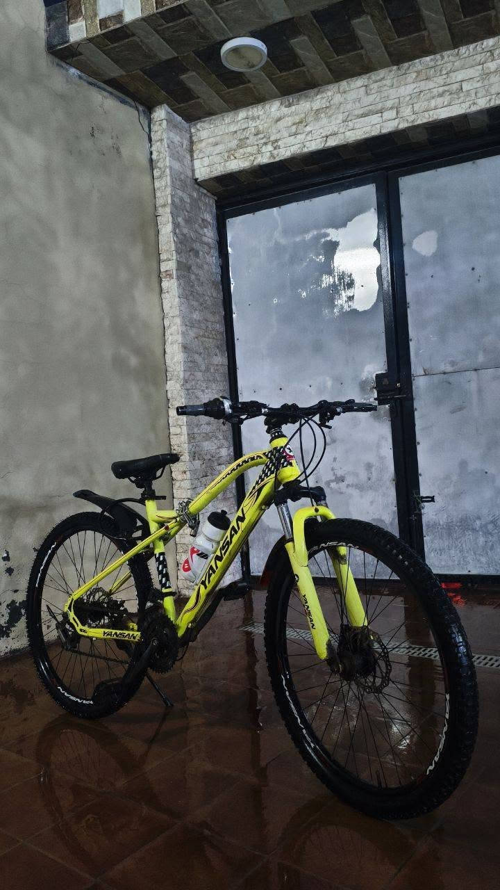 🚲 بايسكل للبيع بحالة ممتازة
نظيف جداً وما يحتاج أي تصليح

✅ شكل حلو وجاهز للاستعمال
💰 السعر: 70 ألف دينار فقط
📍 المكان: النجف
📞التواصل: خاص او رقم ***********
اللي جاد بالشراء يراسلني خاص
