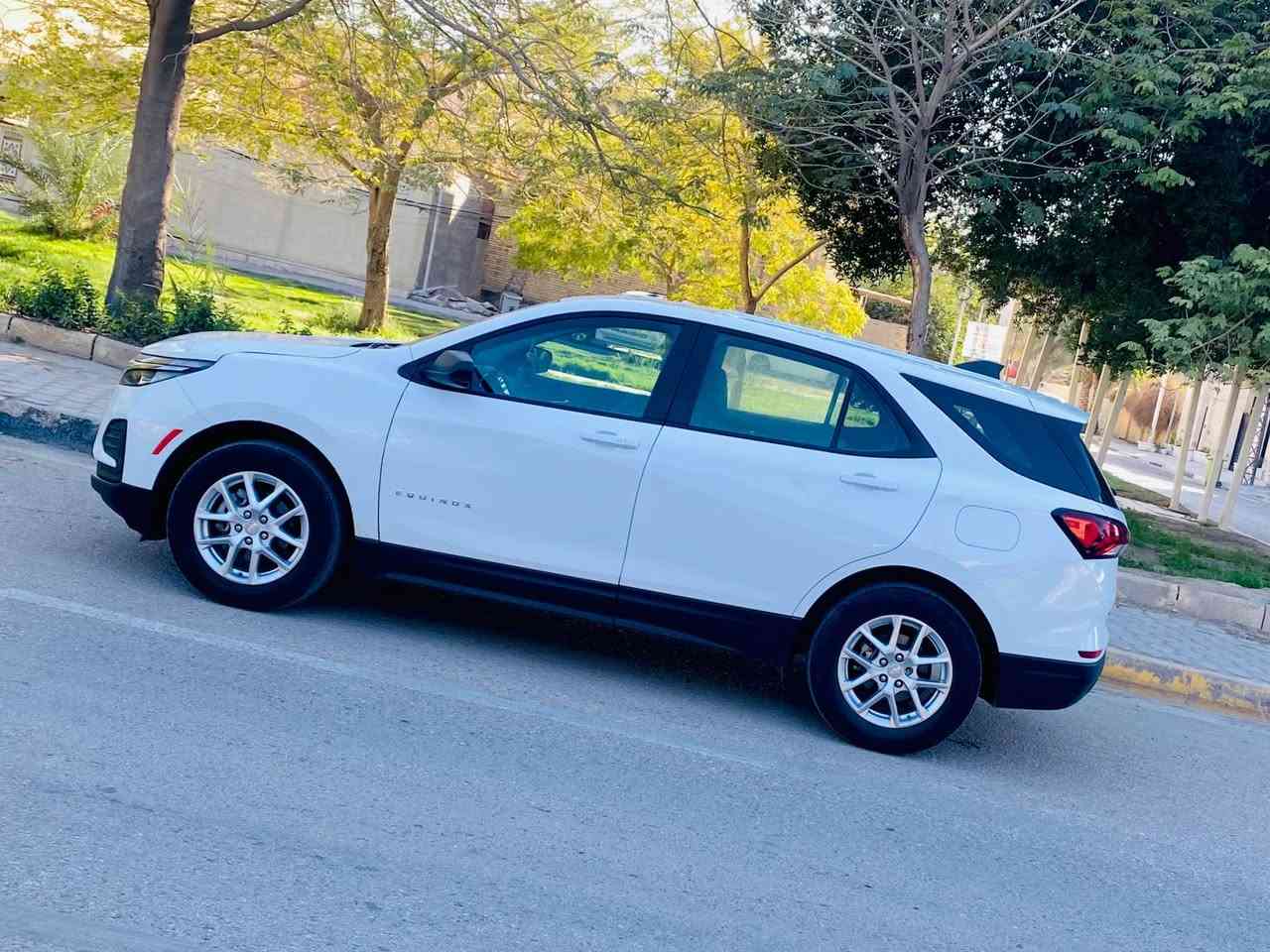 السلام عليكم 
شوفر ليت ايكوينكس موديل ٢٠٢٤
وارد أمريكي حادثها بنيد فقط بدون دواخل والبنيد القديم موجود بدون ايرباك السياره جاهزه بدون اي نقص رقم كربلاء بأسمي 
شاشه + كامره دواره + هاند بريك بصمه + رادار امامي جانبي + تحكم ستيرن + بصمه + تبريد قطعتين 
سنوية لغاية ٢٠٣٠ 
السعر.  188
العنوان كربلاء 
للأستفسار ***********
مكلف بالنشر كربلاء, العراق
