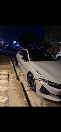 كيا k5 موديل 2023  وارد امريكي ضرر بسيط  مواصفات جيتي لاين  كراسي جلد ...