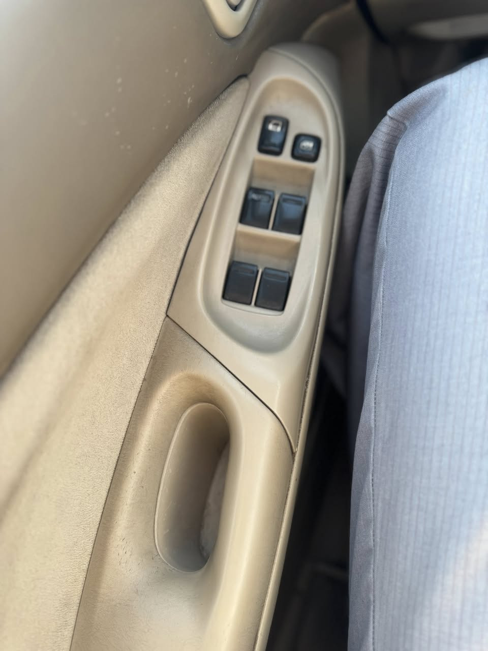 نيسان سني 2008 للبيع محرك قبق اسود
شغاله من كلشي تبريد كهربائيات رقم كربلاء سنوية لل٢٧ ماكني كربلاء السيارة بيها ٣ قطع بيها جنطه وجاملغ وبنيد شواصي بدنه مكفولات  كير محرك مكفول القمارة مكشرة بيها كم مكان كم موضح بالصور ماشية ٢٠٠ الف حداديتها تعبانه شويه سعرها ٨٢ وبيها مجال  للاستفسار ***********
