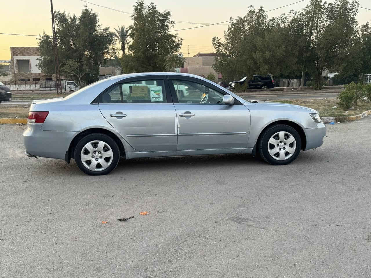 سلام عليكم سوناتا مديل 2007 وارد امريكي حادثها باب وجملغ خلفي فقط بدون دواخل بجم كبس بدون أرباك مكينه 6 سلندر كير تخم تاير تدفئه مكفولات مكان بغداد البياع السعر 88 رقمي  *********** واتساب ***********
