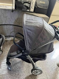 كرسي سيارة وعربانة جيكو للبيع التواصل على واتساب ٠٧٨٠٩٣٨٧٦٥٦