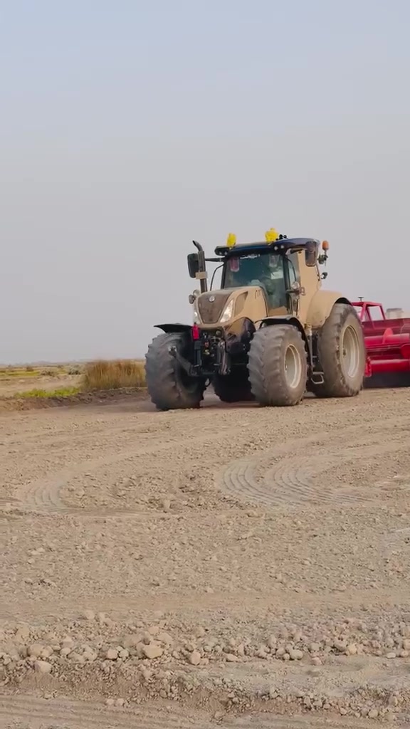 🚜 للبيع ترنبول DNS من شركة دزنوين  🌾

✔ سعة حقيقية 9 متر مكعب
✔ مجهز بجهاز GPS أمريكي مع شاشة (مدى 20 كم)
✔ نظام ضد التشويش عالي الدقة
✔ ضمان سنة كاملة
✔ مضخة إسبانية عالية الجودة
✔ علبة تروس إيطالية قوية
✔ موديل 2026 حديث

📞 للاستفسار والتواصل عبر واتساب: 
+989120318865

#دزنوين_سانت #ترنبول #GPS #زراعة_حديثة #precisionagriculture #agritech


**إذا كنت صاحب هذا الإعلان وتريد حذفه لأي سبب، رجاءا أرسل رسالة إلى الدعم الفني**