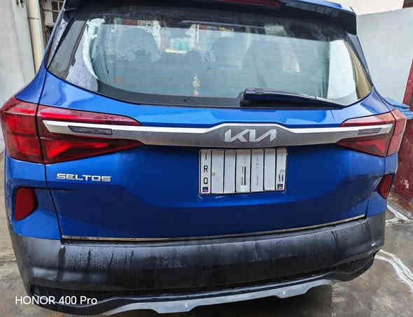 كيا سلتوس٢٣
وارد امريكي محرك 2000

 مع منظومة غاز 

مبدل بيه جاملغ الايمن ول بنيد فقط 

AWD نظام

للبيع او مراوس السعر 170

عنوان بغداد 

اتصال وتساب موجود ***********
