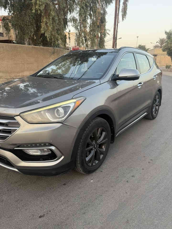 السلام عليكم سنتافيا 2017 وارد أمريكي حادثه خشم الجاملق نفسه مصبوغ بدون دواخل بدون ايرباك مكينه 4سلندر خمسه راكب بنوراما بصمه كشنات تدفه وتبريد وكهرباء وخزن ميموري السياره فول مواصفات السعر 150$ وبيه مجال الاستفسار  *********** مكانه بغداد
