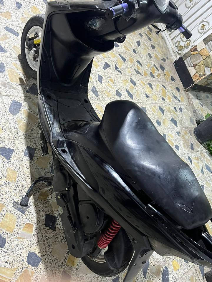 دراجه ماكس عدله بوشه بلاد 49ما مفتوحه هندر سلف كلشي شغال سعره 650وبيه مجال ***********
