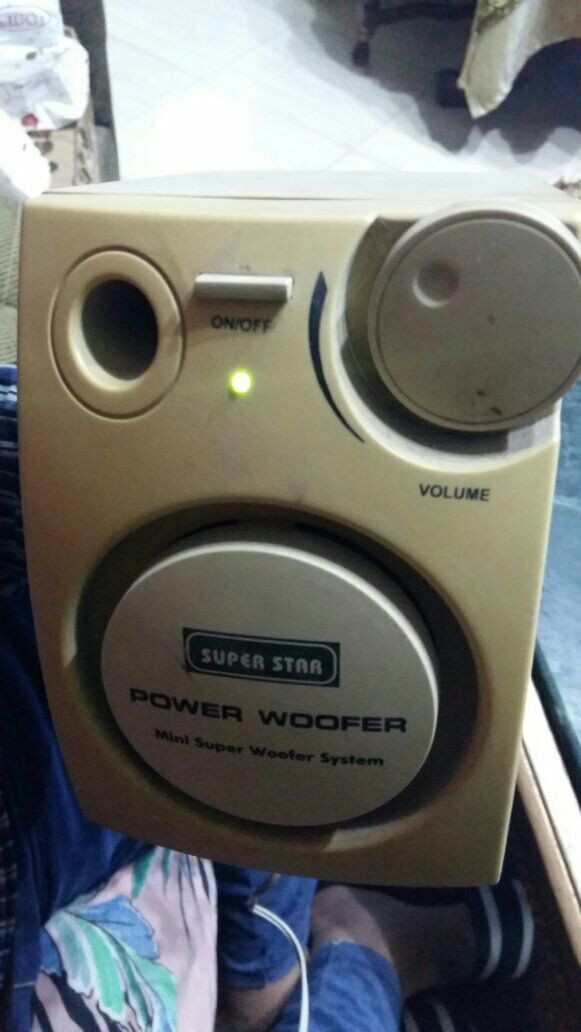 صب بالسماعات قديم جدااا وشغال بحاله ممتازه


**إذا كنت صاحب هذا الإعلان وتريد حذفه لأي سبب، رجاءا أرسل رسالة إلى الدعم الفني**