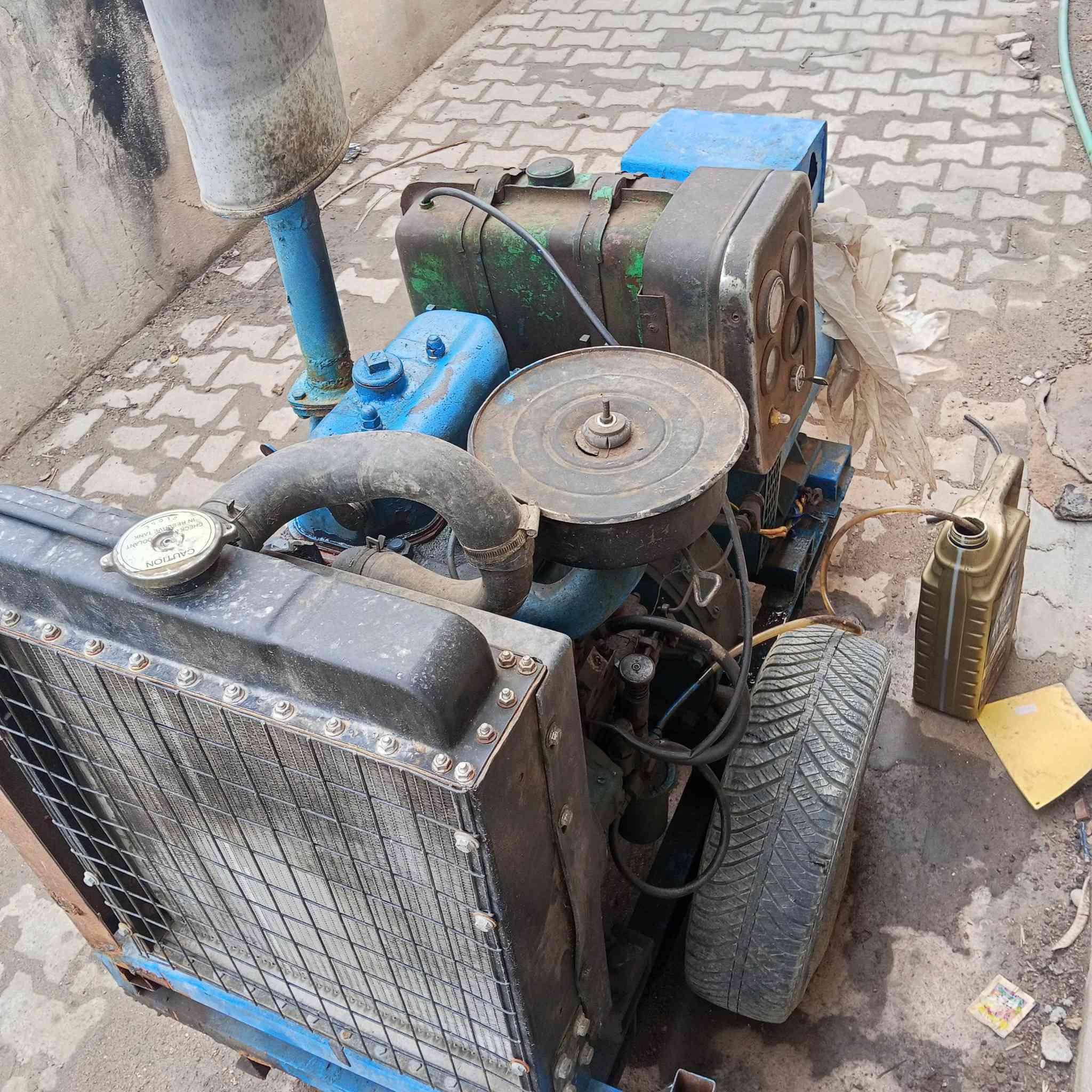 مولد 2بستم شرط الشغل و النظافه سنكل 
***********
البصره السعر 6ورقه
