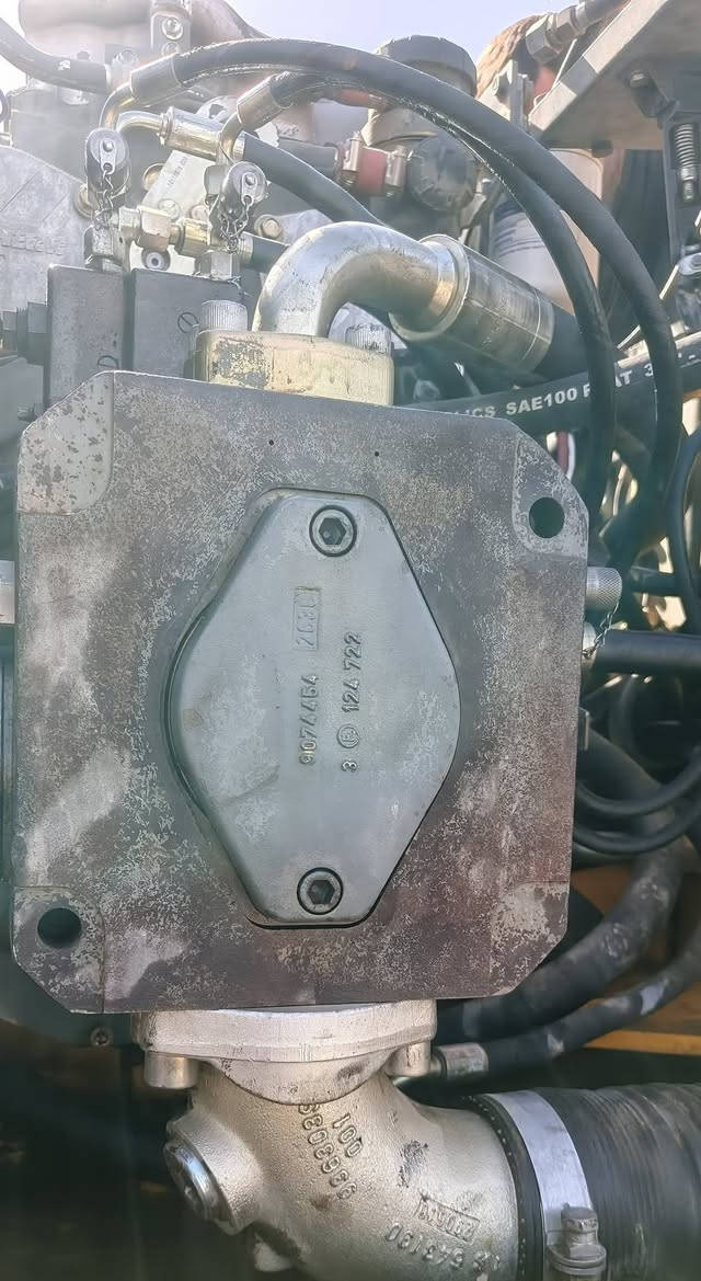 كلاتور حفارة لبهير  للبيع
سعر ٢٠ ورقة قفل 
***********
